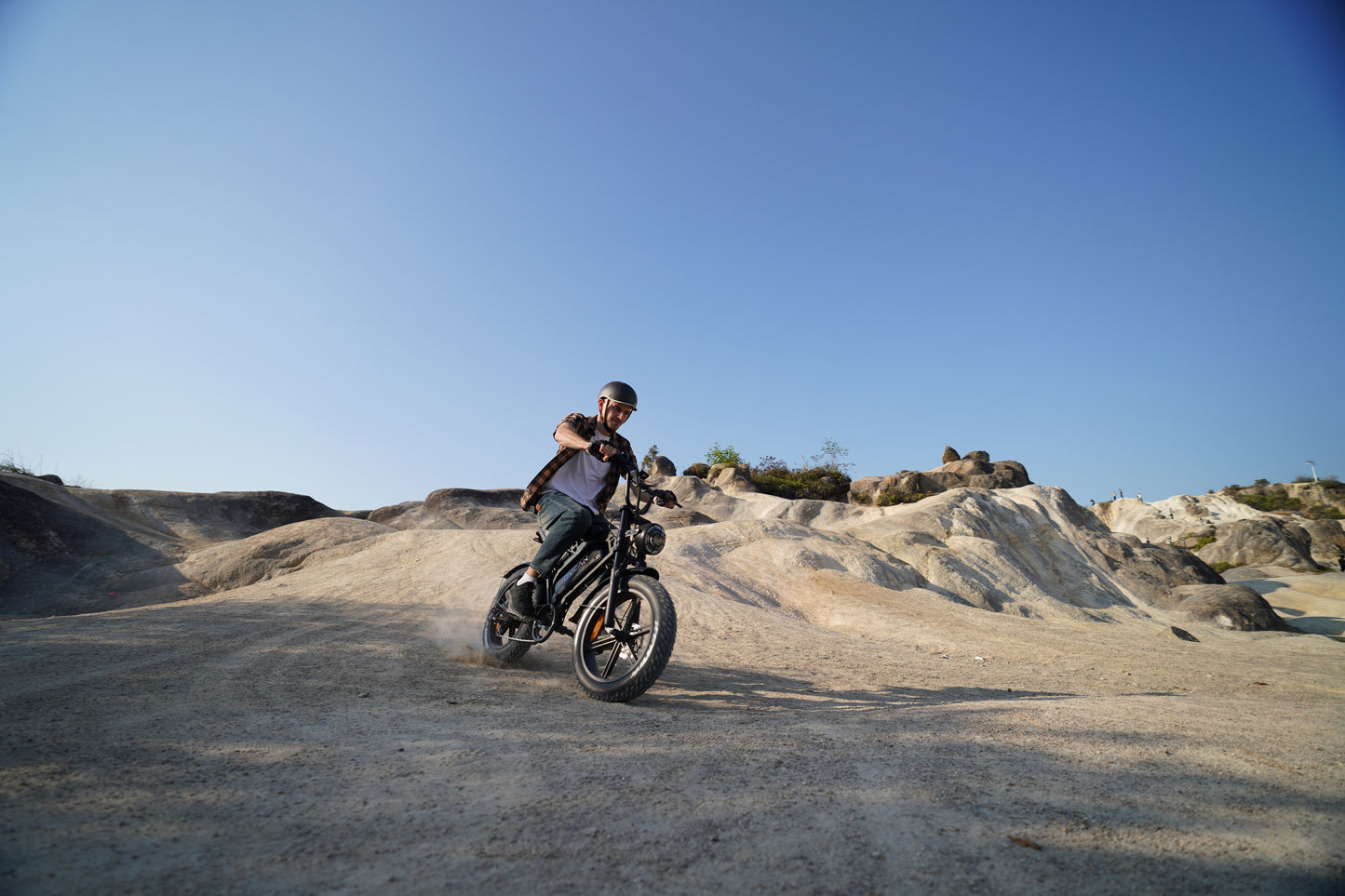 V20 Fat Tire Electric Bike 1000W motor 48V 15.6AH battery